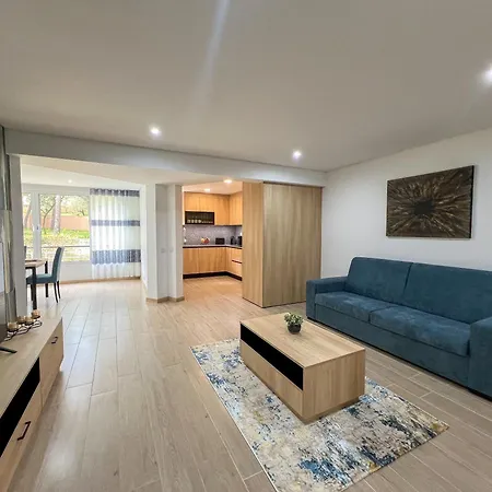 Modern Retreat 700m From The - Salgados Daire Guia (Faro)