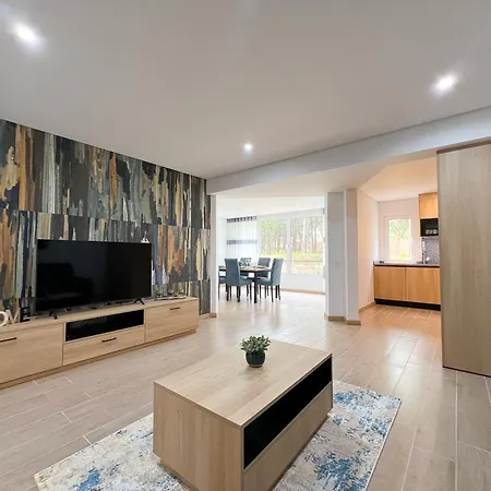 公寓 Modern Retreat 700m From The - Salgados