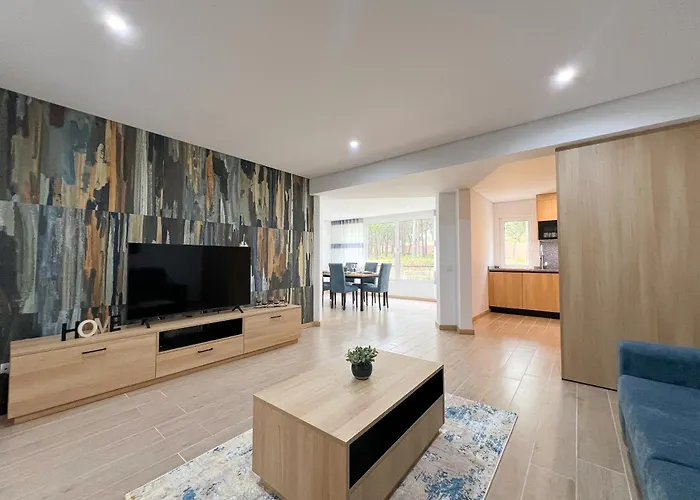 Daire Modern Retreat 700m From The - Salgados