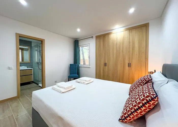 Modern Retreat 700m From The - Salgados Guia (Faro)