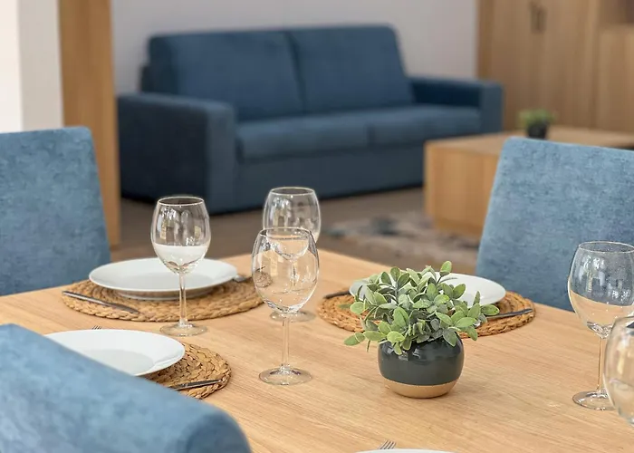 Modern Retreat 700m From The - Salgados *