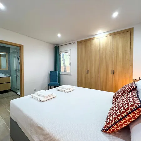 Modern Retreat 700m From The - Salgados Guia (Faro)