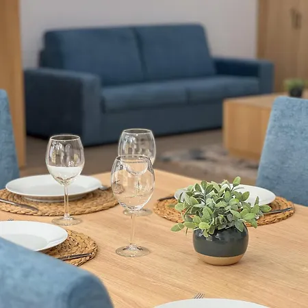 Modern Retreat 700m From The - Salgados *